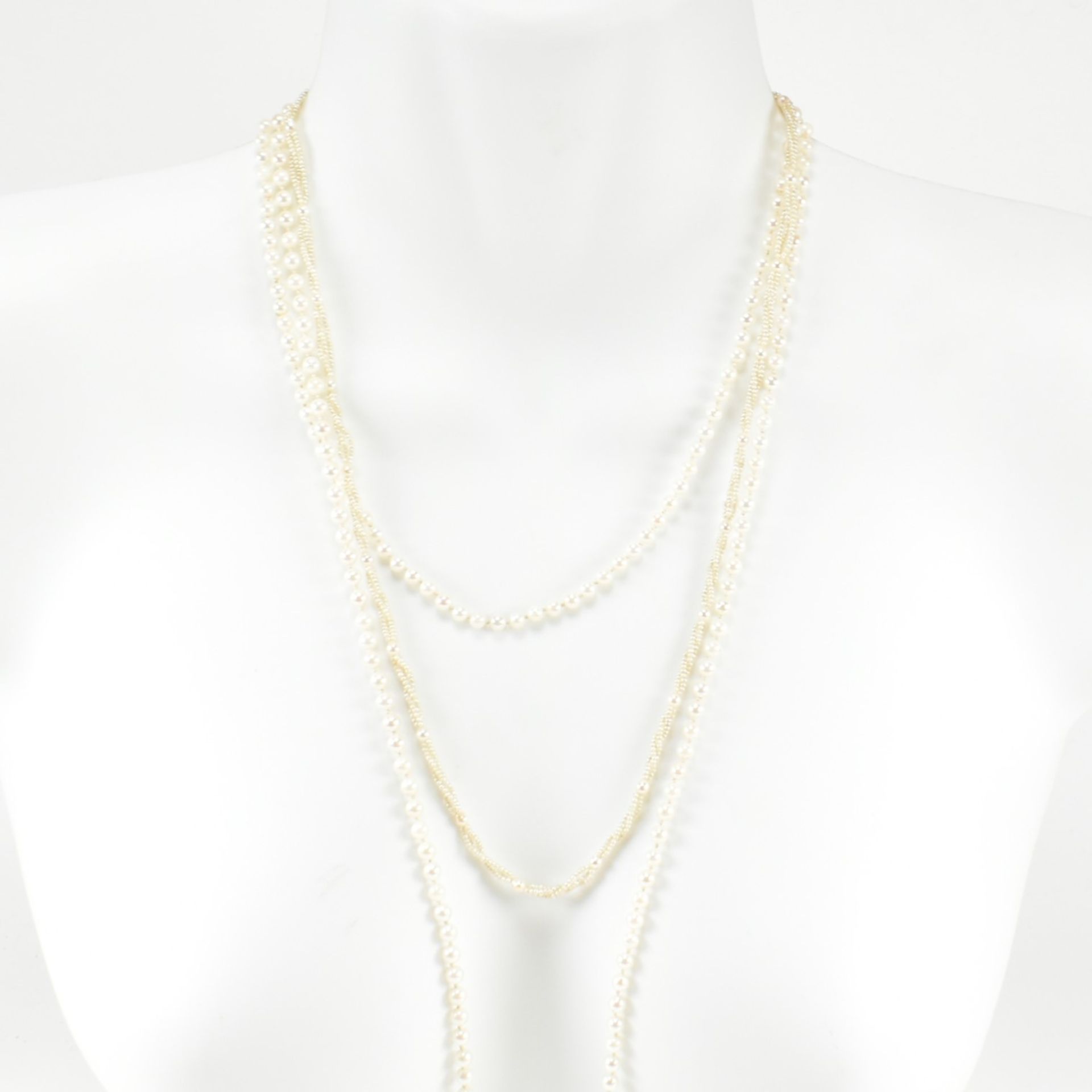 TWO PEARL NECKLACES - Image 5 of 6