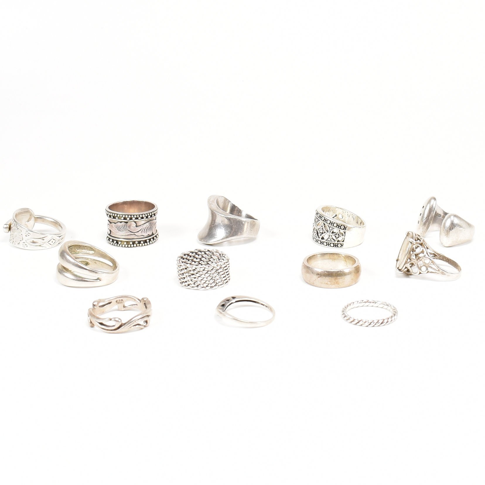 COLLECTION OF ASSORTED 925 SILVER RINGS - Image 4 of 7