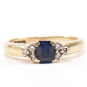 HALLMARKED 9CT GOLD DIAMOND & SYNTHETIC SAPPHIRE RING