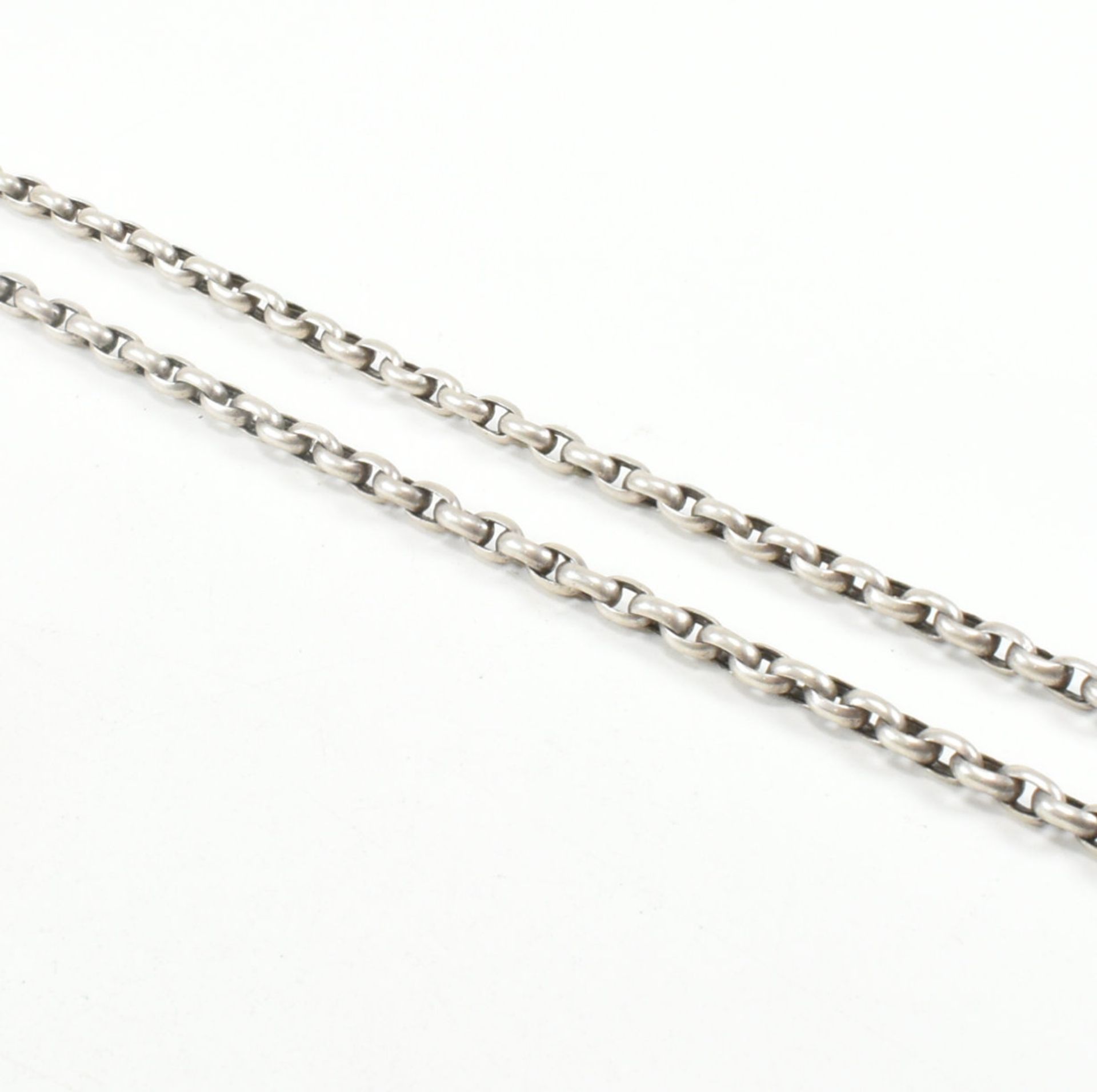 VINTAGE WHITE METAL NECKLACE CHAIN - Image 3 of 5