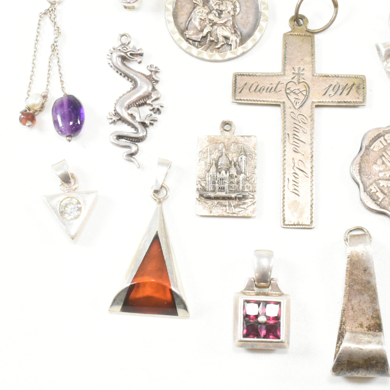 COLLECTION OF ASSORTED SILVER & WHITE METAL NECKLACE PENDANTS - Image 2 of 9