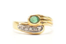 HALLMARKED ITALIAN 18CT GOLD DIAMOND & EMERALD CROSS OVER RING