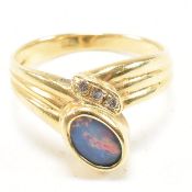 18CT GOLD DIAMOND & OPAL RING