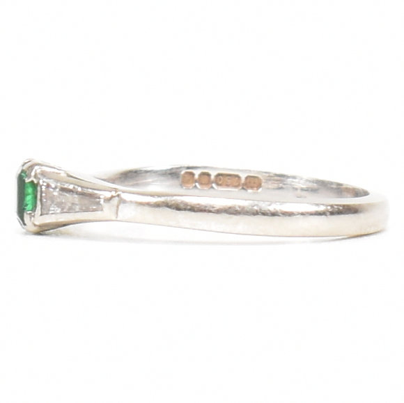 HALLMARKED 18CT WHITE GOLD EMERALD & DIAMOND RING - Image 5 of 9