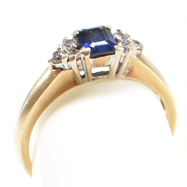 HALLMARKED 9CT GOLD DIAMOND & SYNTHETIC SAPPHIRE RING - Image 9 of 9