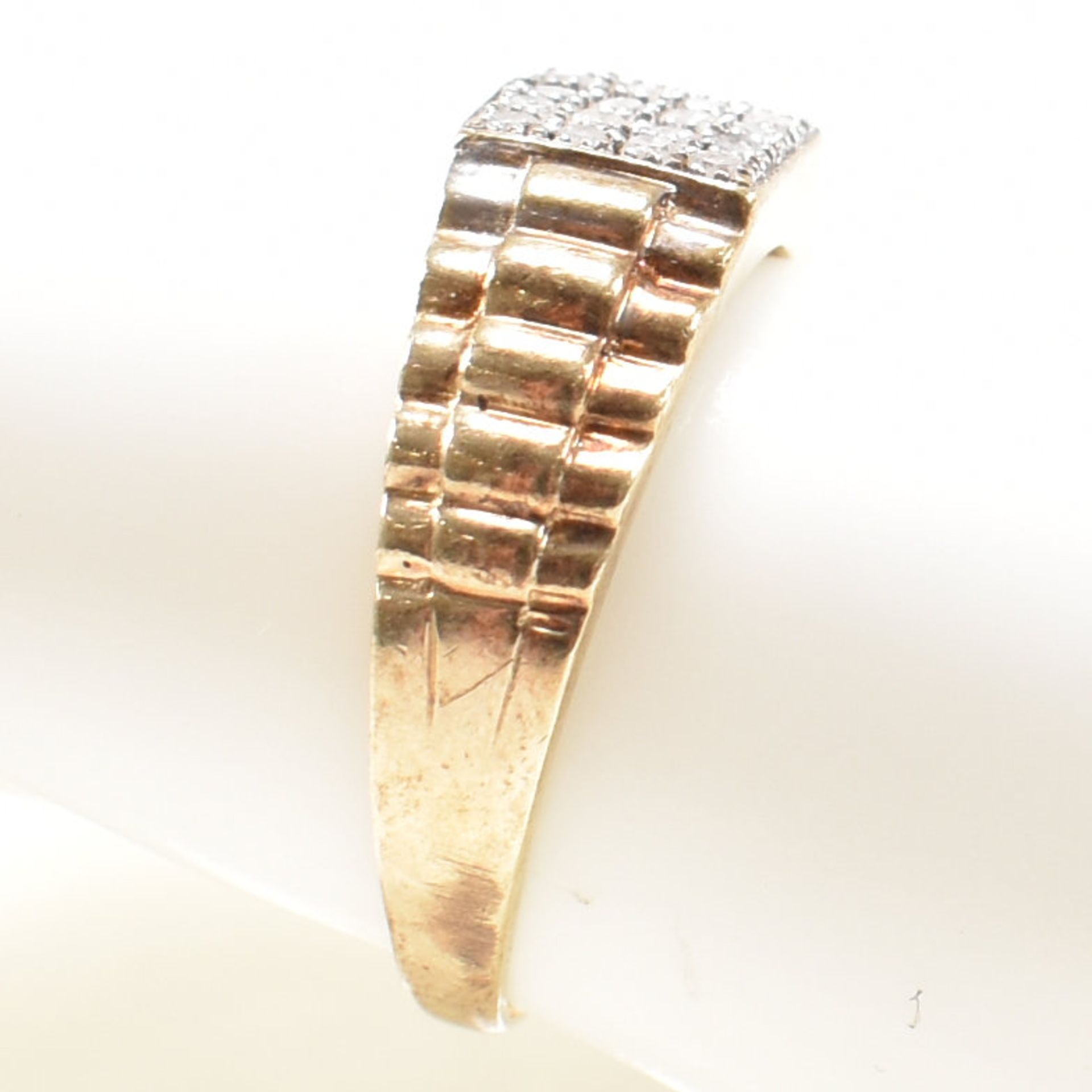 HALLMARKED 9CT GOLD & DIAMOND SIGNET RING - Image 8 of 9