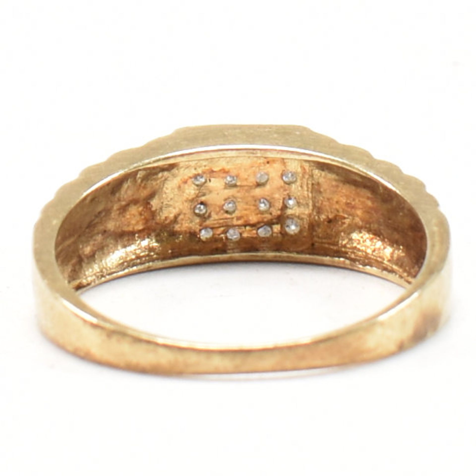 HALLMARKED 9CT GOLD & DIAMOND SIGNET RING - Image 7 of 9