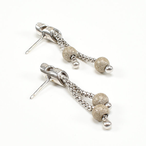 18CT WHITE GOLD & WHITE STONE STUD DROP EARRINGS - Image 2 of 4