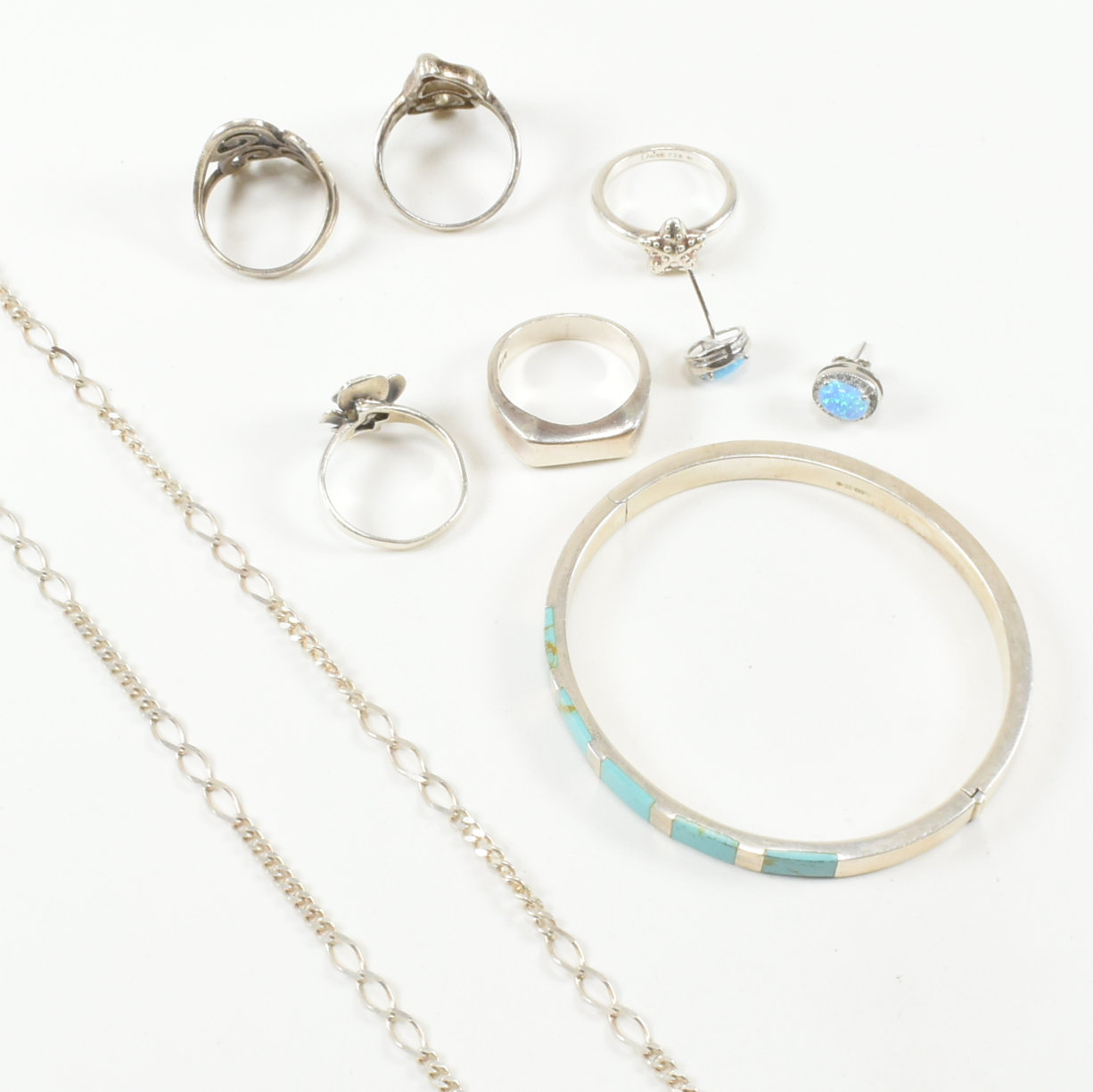 ASSORTED COLLECTION OF CONTEMPORARY & VINTAGE 925 & WHITE METAL JEWELLERY - Image 2 of 5