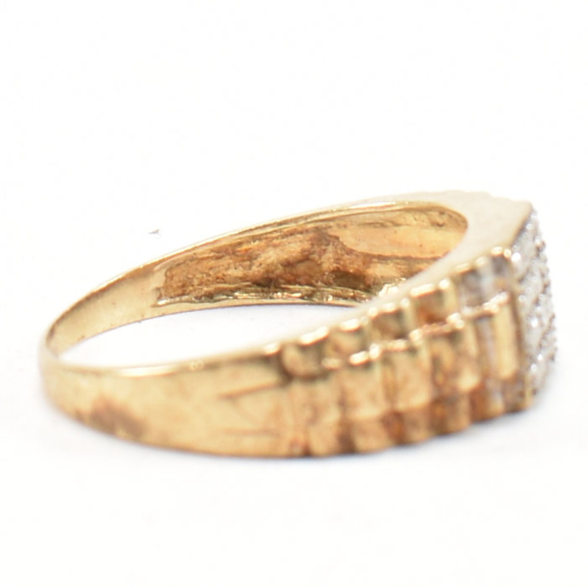 HALLMARKED 9CT GOLD & DIAMOND SIGNET RING - Image 3 of 9