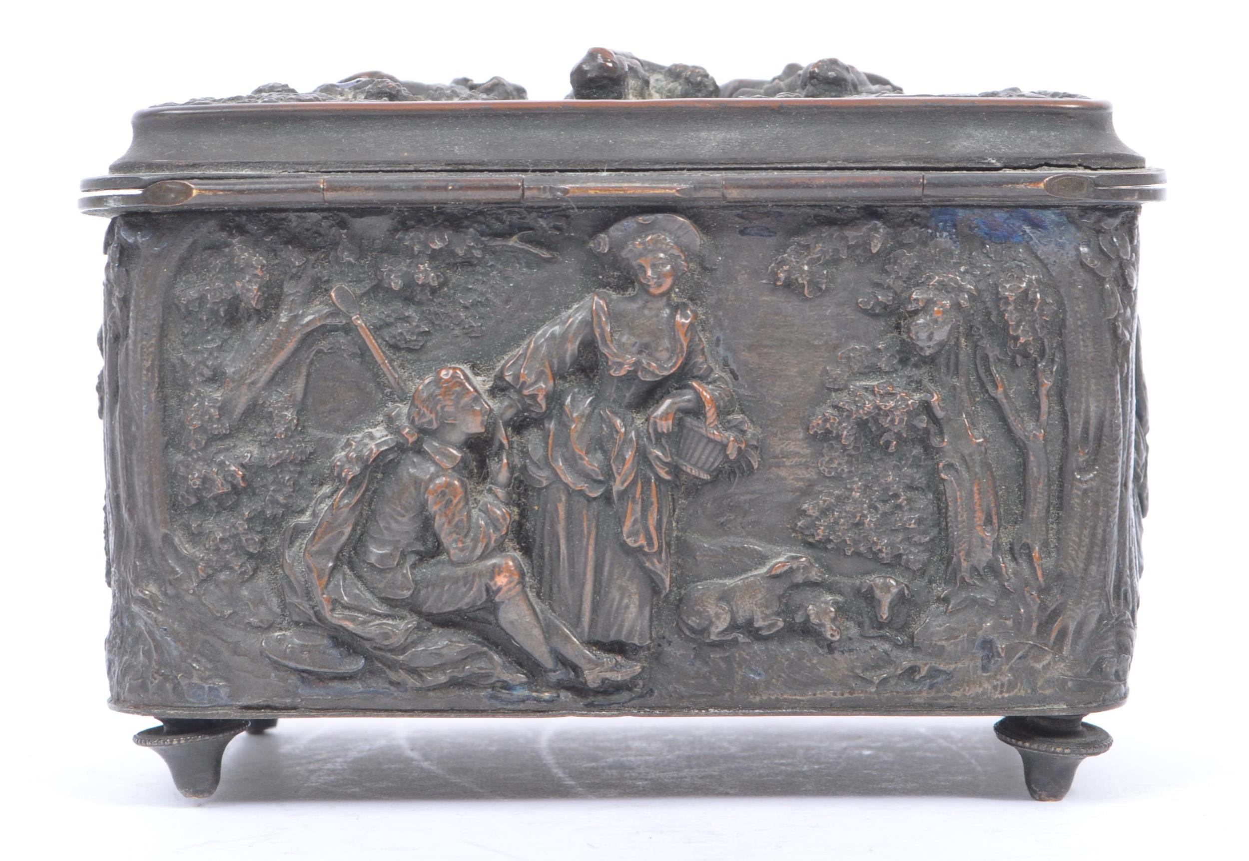 EARLY 20TH CENTURY FRENCH SPELTER LIDDED JEWELLERY CASKET - Image 4 of 6