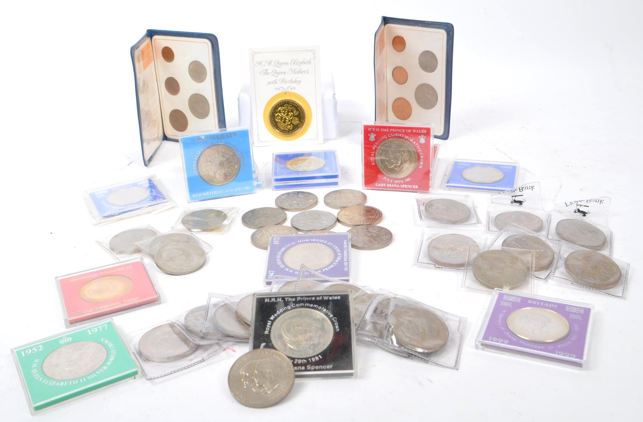 COLLECTION OF 20TH CENTURY BRITISH CURRENCY CROWN COINS