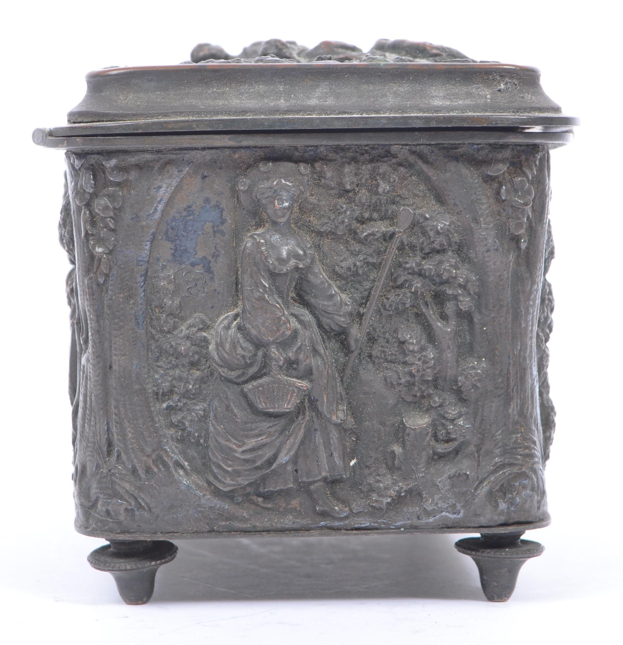 EARLY 20TH CENTURY FRENCH SPELTER LIDDED JEWELLERY CASKET - Image 3 of 6