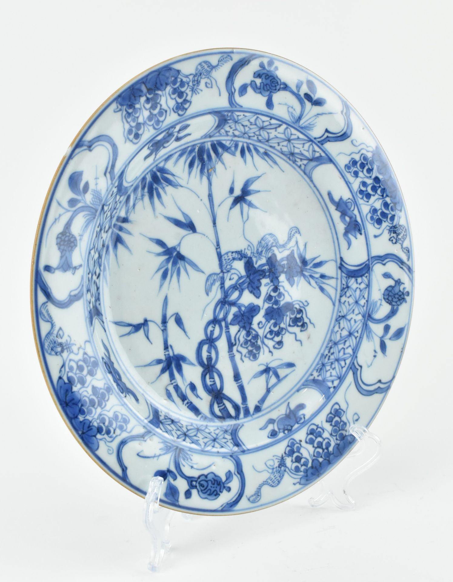 QING DYNASTY BLUE AND WHITE OGEE PLATE 清 青花花卉折腰盘 - Image 3 of 6