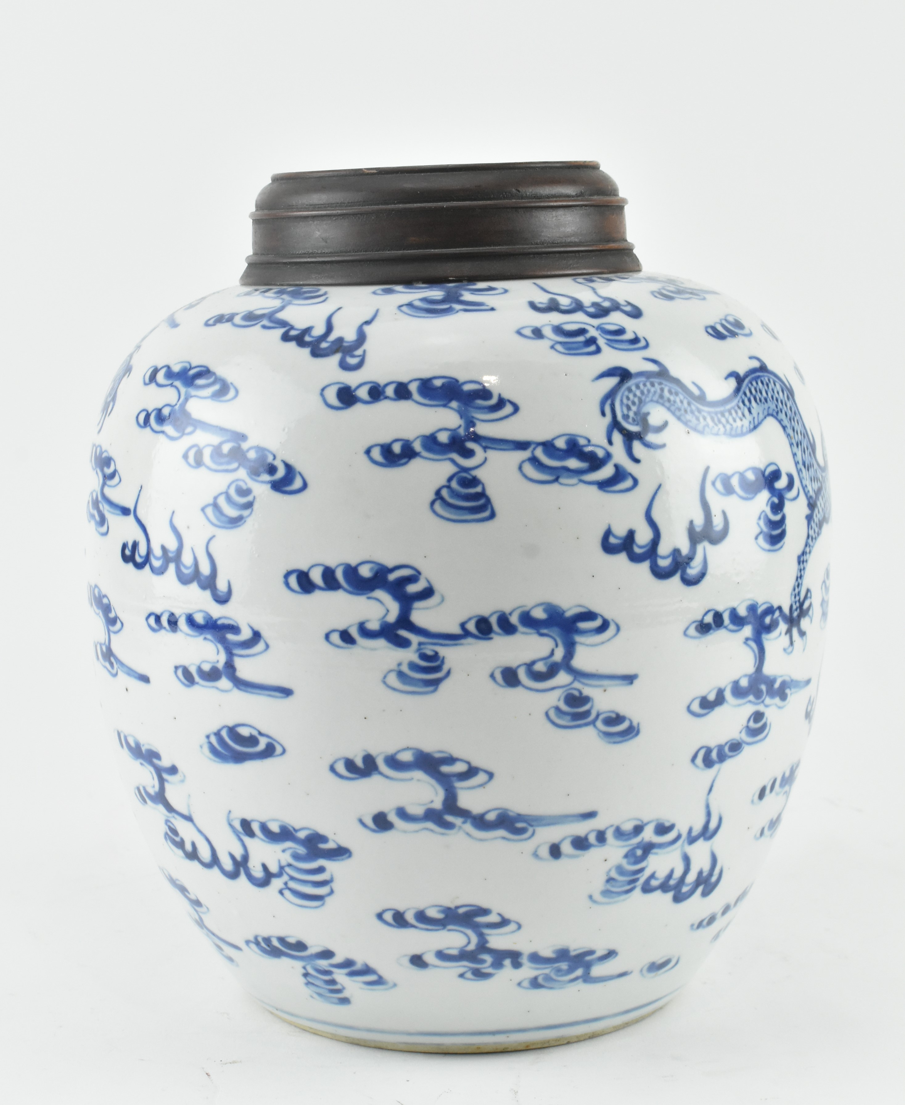 BLUE AND WHITE TWIN DRAGON WITH PEARL JAR 清末 双龙戏珠罐 - Image 2 of 6