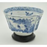 QING DYNASTY BLUE AND WHITE CUP 清 康熙 青花人物棱角杯
