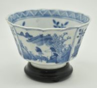 QING DYNASTY BLUE AND WHITE CUP 清 康熙 青花人物棱角杯
