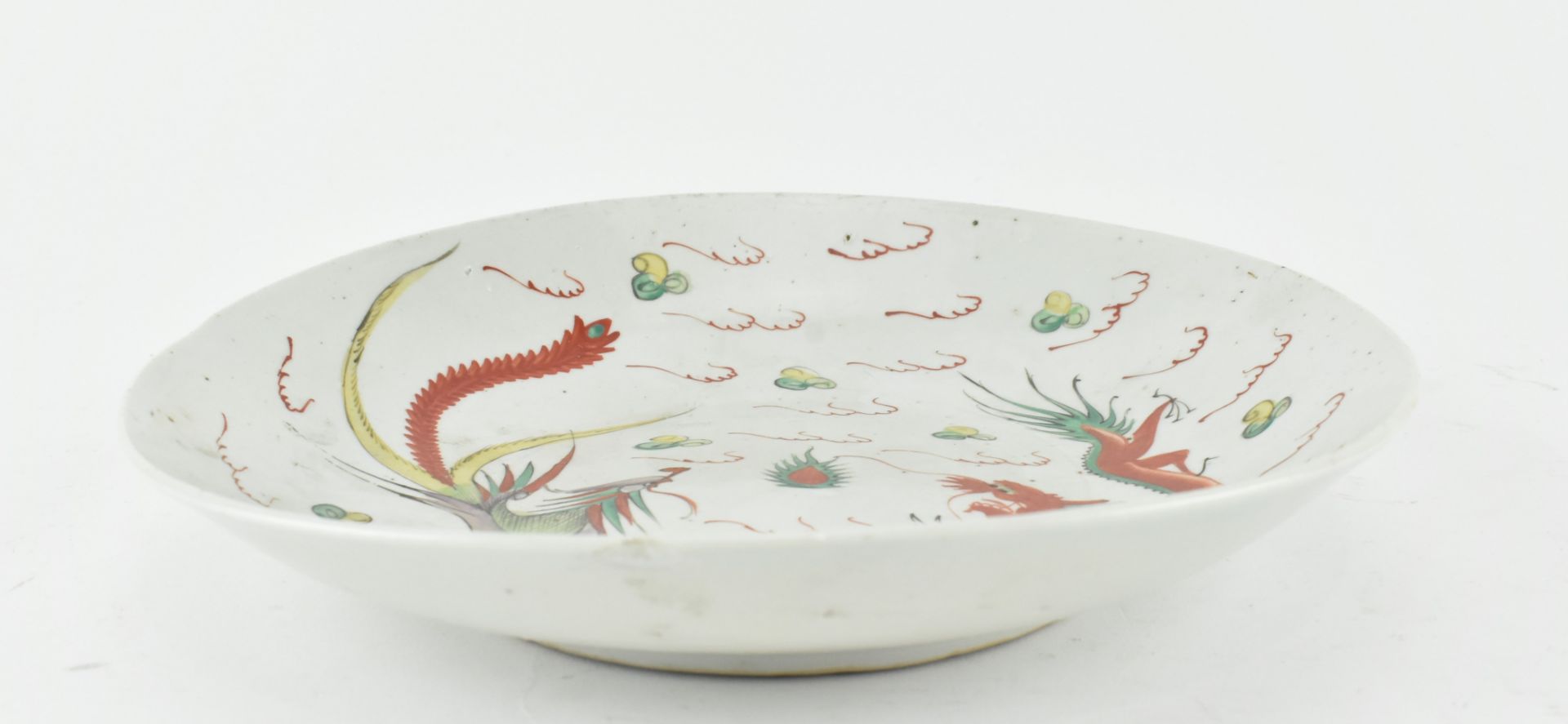 QING EXPORT FAMILLE VERTE DRAGON AND PHOENIX DISH 清 粉彩龙凤盘 - Bild 5 aus 5