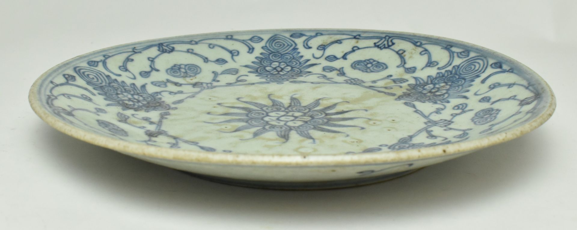 QING DAOGUANG PERIOD BLUE AND WHITE PLATE 清 道光青花盘 - Image 7 of 7