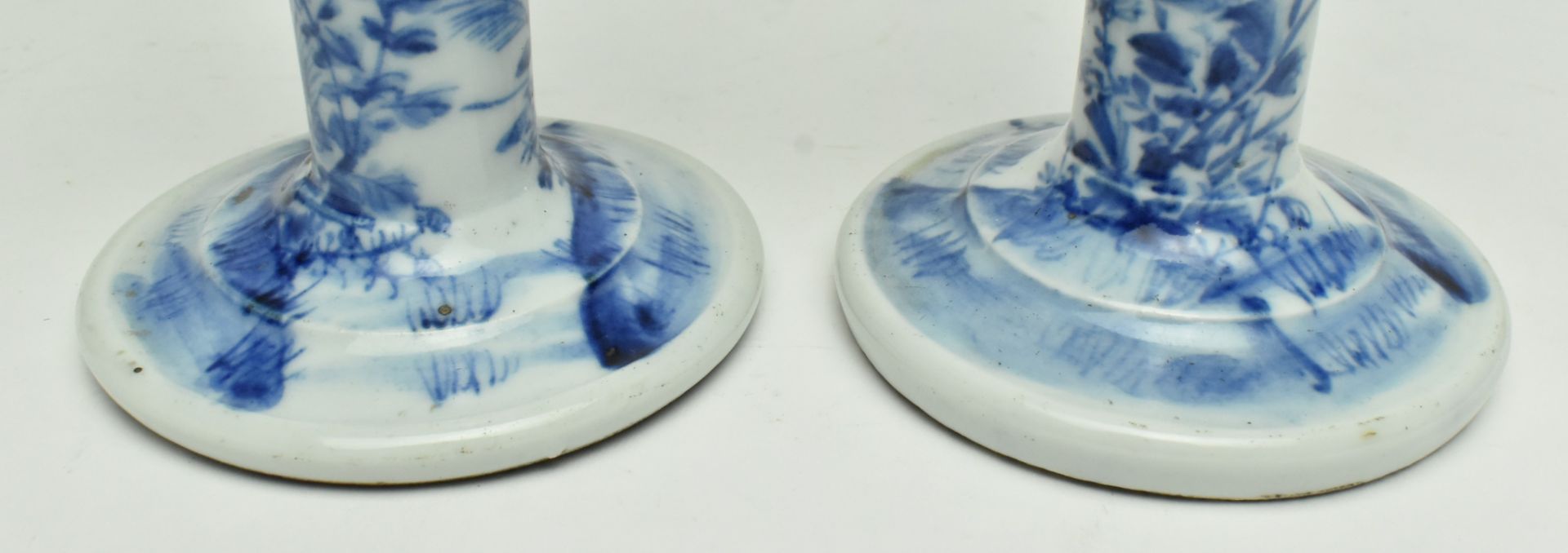 PAIR OF REPUBLIC BLUE AND WHITE CANDLE STICKS 民国青花烛台一对 - Image 6 of 7