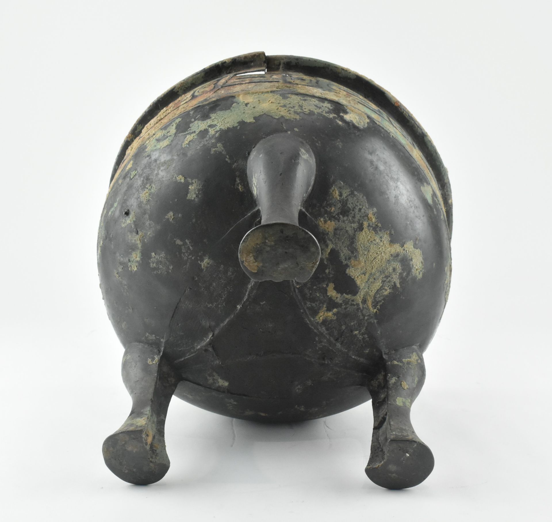 WESTERN ZHOU "RING MOTIF" BRONZE DING TRIPOD VESSEL 西周青铜鼎 - Image 4 of 10