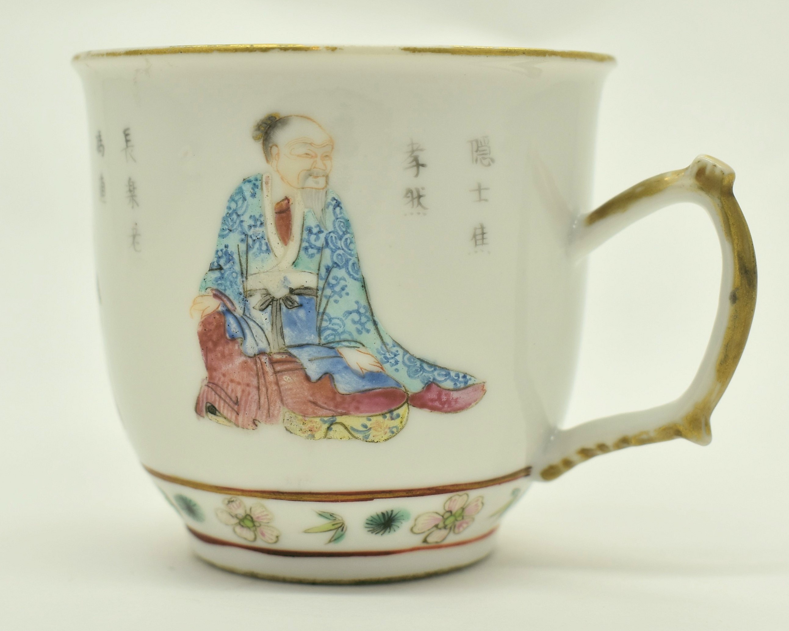 FAMILLE ROSE WU SHUANG PU CUP WITH HANDLE 道光粉彩无双谱人物杯