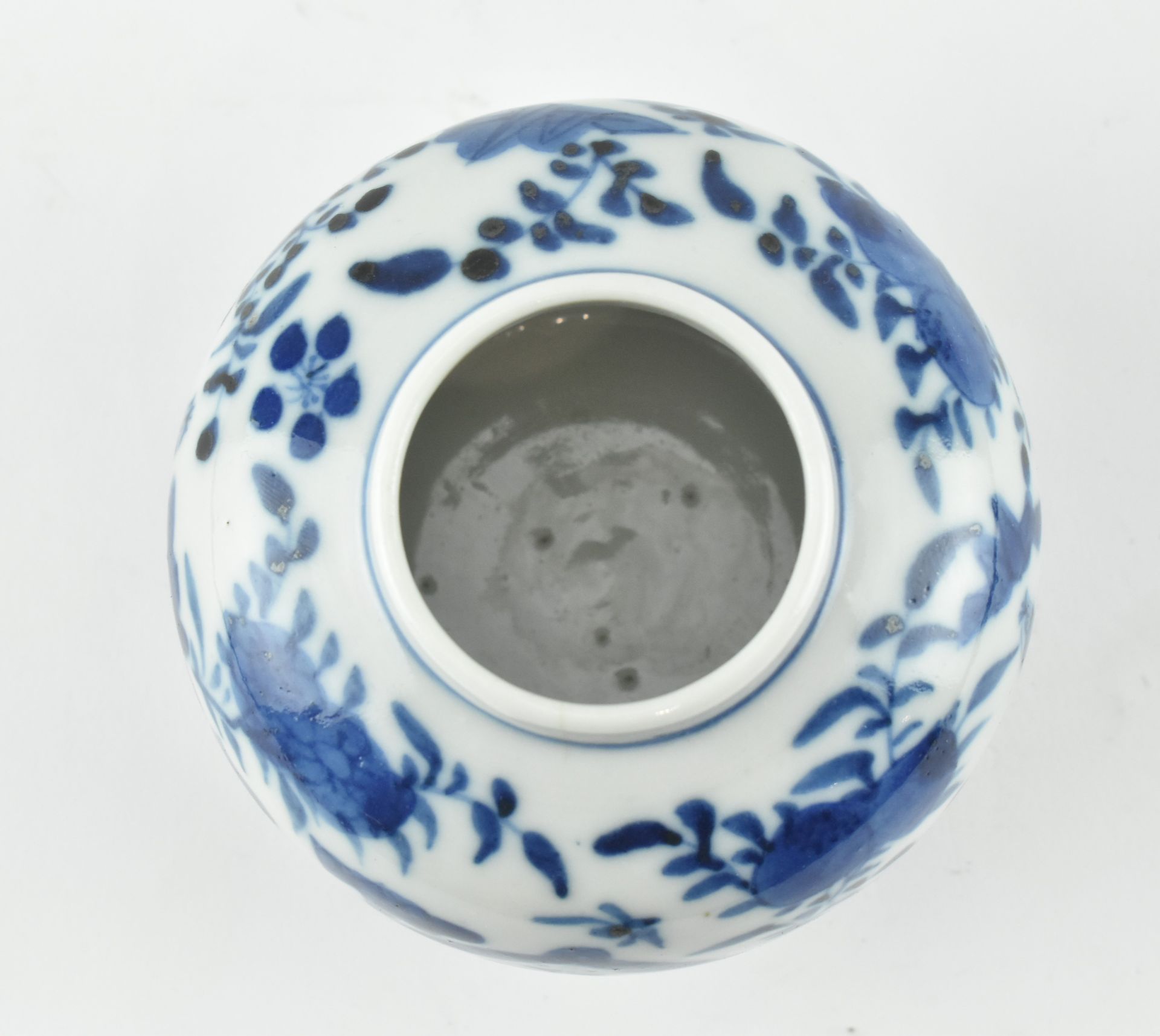 SMALL BLUE AND WHITE CERAMIC GINGER JAR, KANGXI MARK - Image 3 of 5