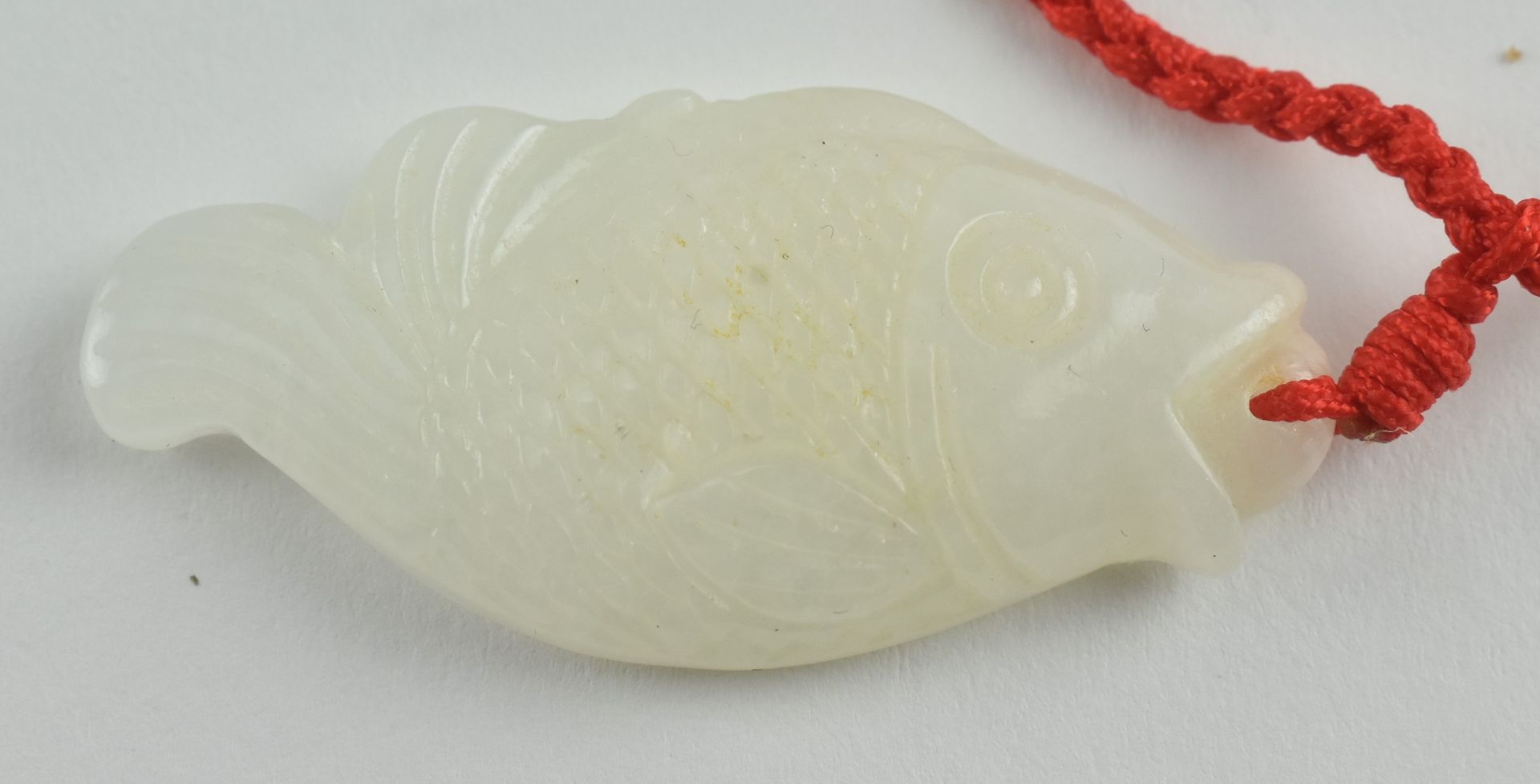 HETIAN WHITE JADE HAND CARVED FISH PENDANT和田玉鱼跃龙门玉佩 - Bild 2 aus 5