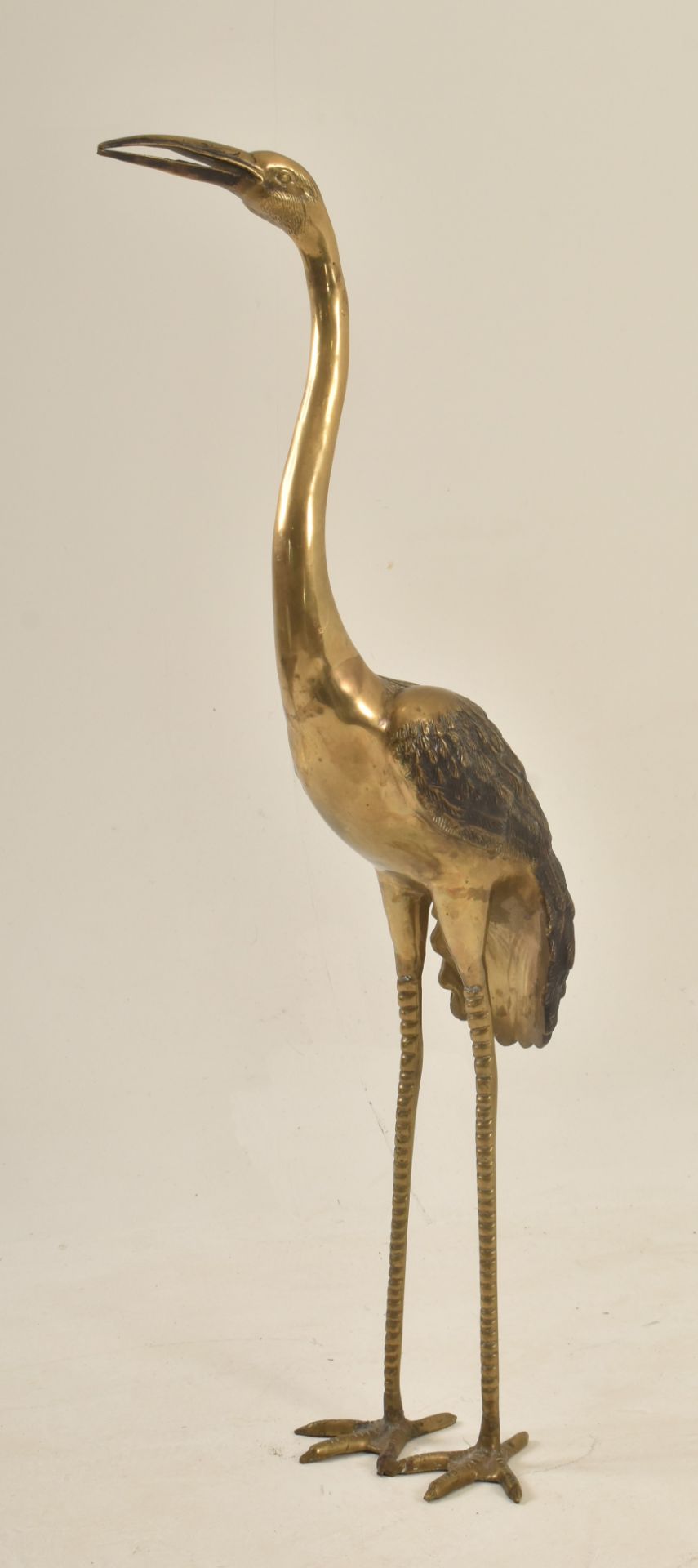 20TH CENTURY LARGE BRASS CRANE FIGURINE 铜 仙鹤 - Image 4 of 8