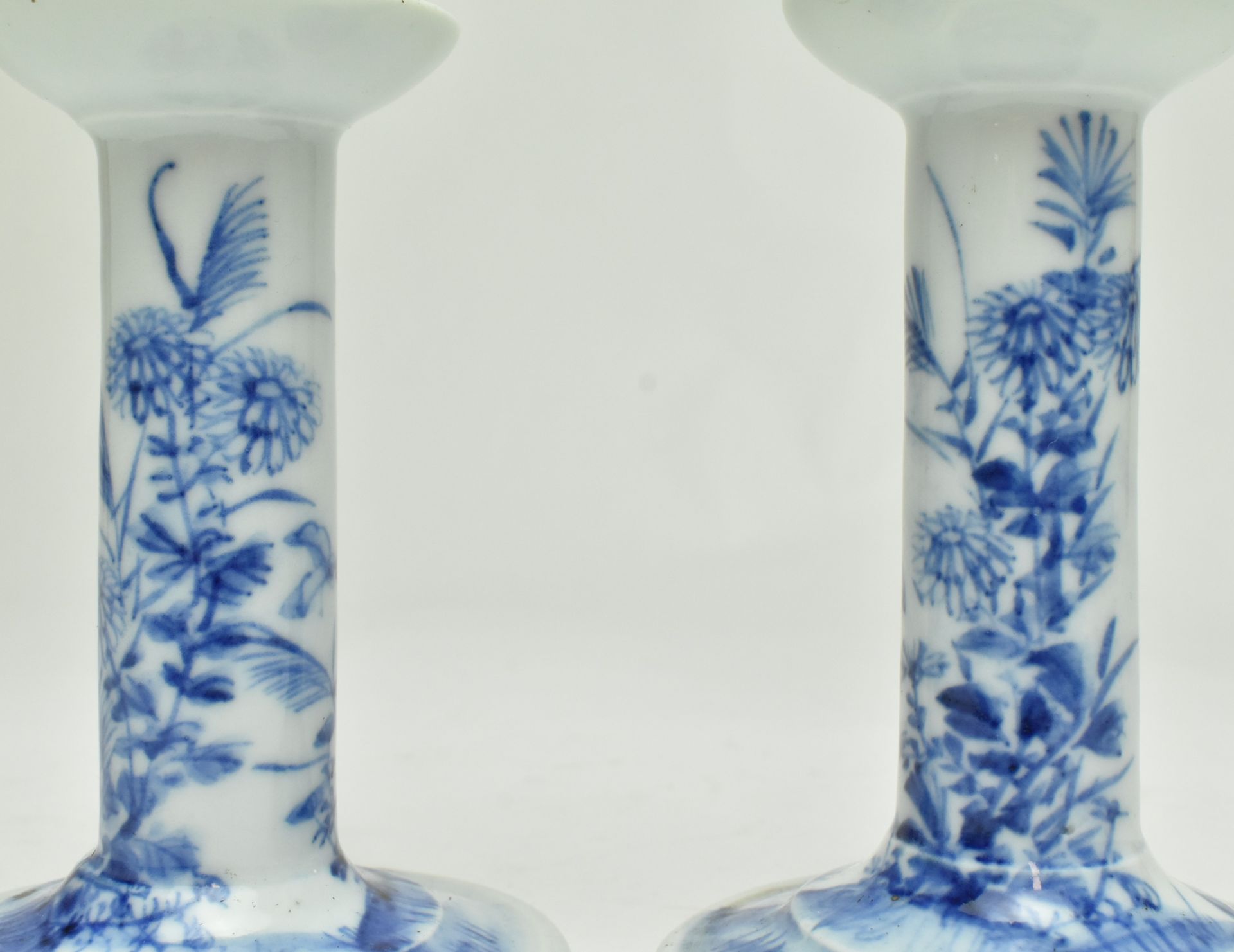 PAIR OF REPUBLIC BLUE AND WHITE CANDLE STICKS 民国青花烛台一对 - Image 5 of 7