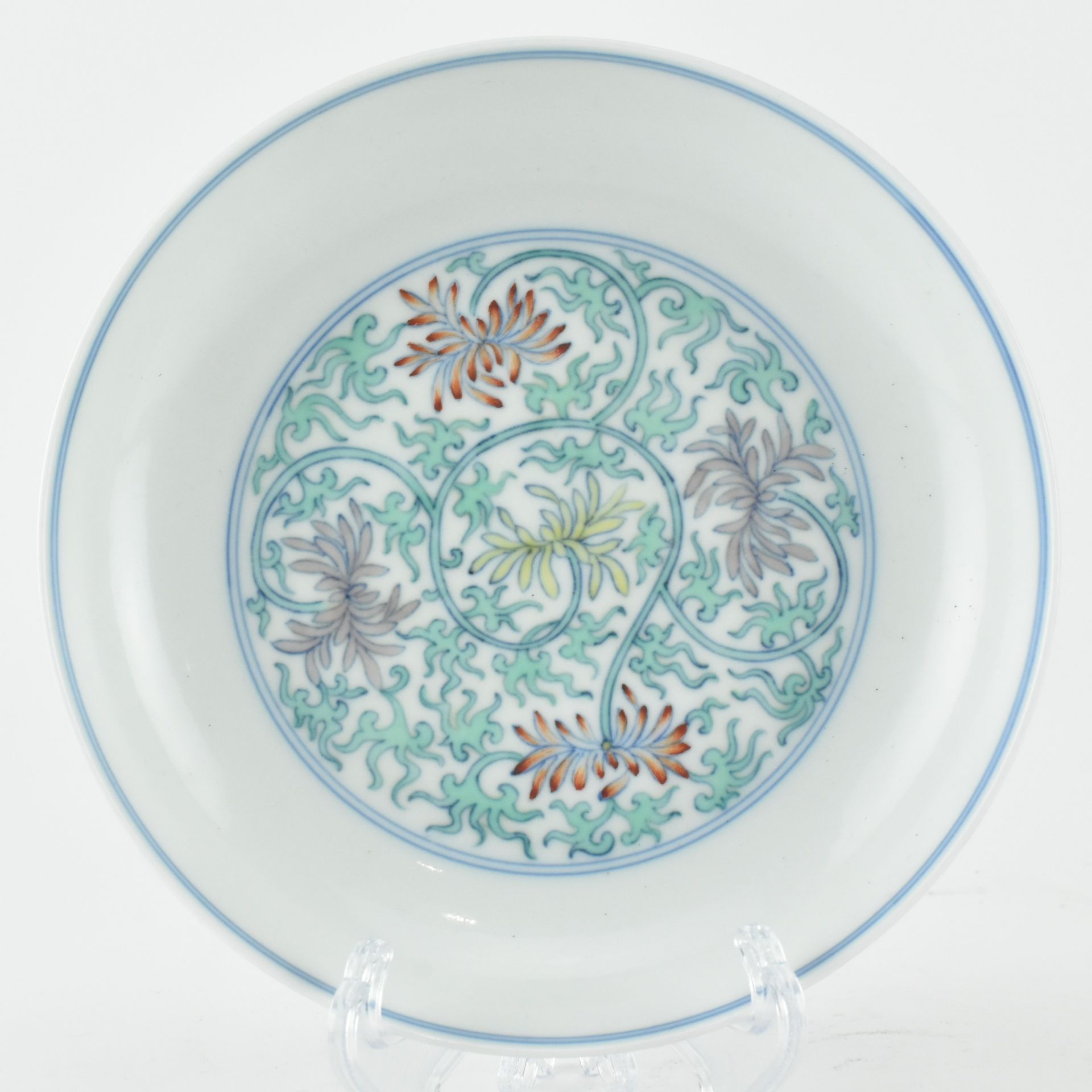 DOUCAI CHRYSANTHEMUM PLATE, YONGHZHEN MARKED