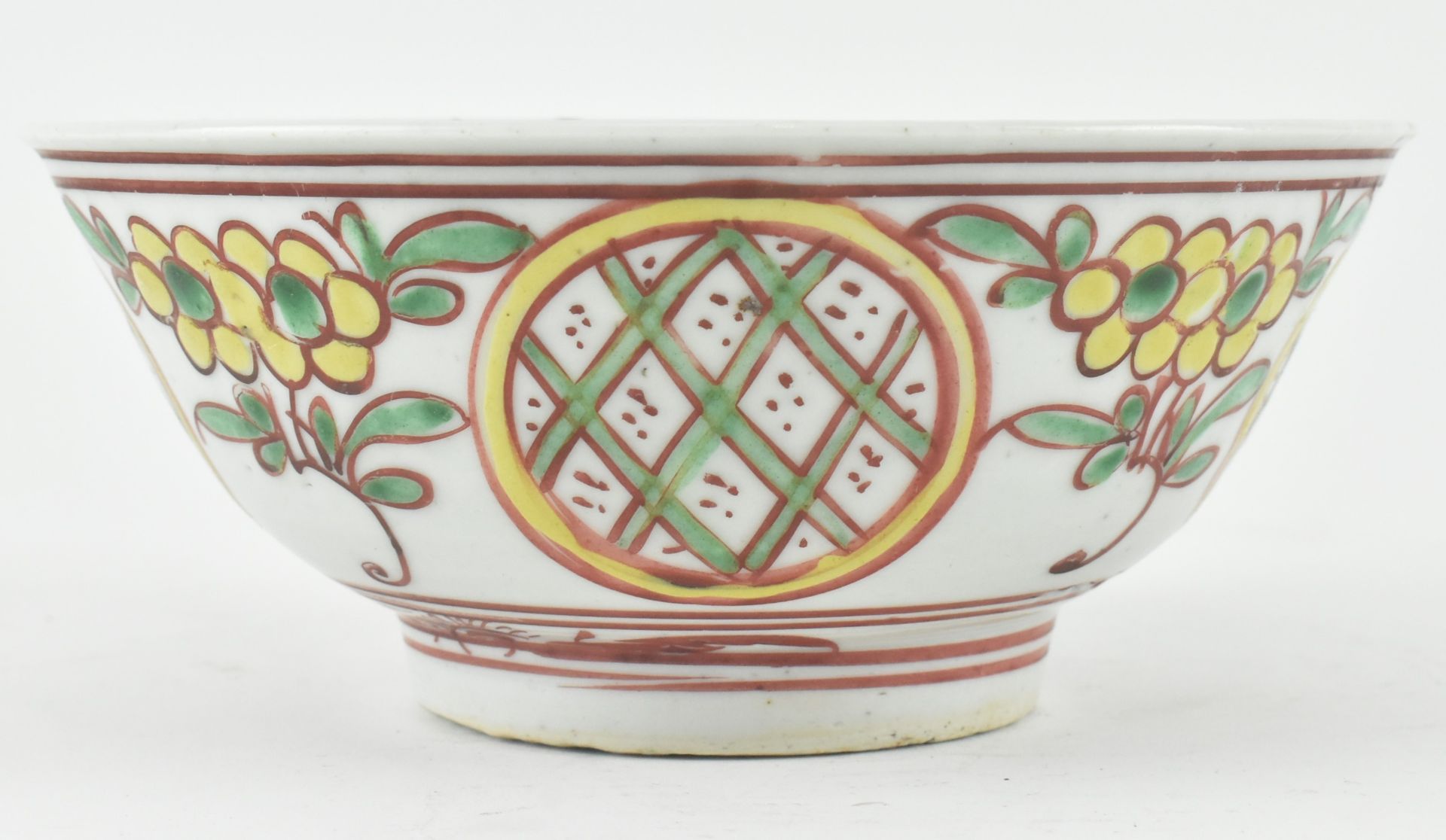 MING OR LATER TRI-COLOURED BOWL 明 红黄绿彩绘碗 - Image 3 of 6