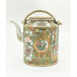 CANTON FAMILLE ROSE TEAPOT WITH TEA COZY BASKET 清广彩茶壶