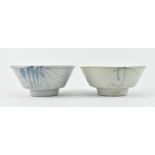 TWO ZHANGZHOU SWATOW WARE BLUE AND WHITE BOWLS 汕头碗两个
