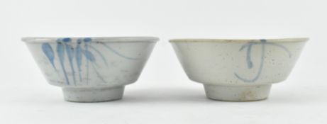 TWO ZHANGZHOU SWATOW WARE BLUE AND WHITE BOWLS 汕头碗两个