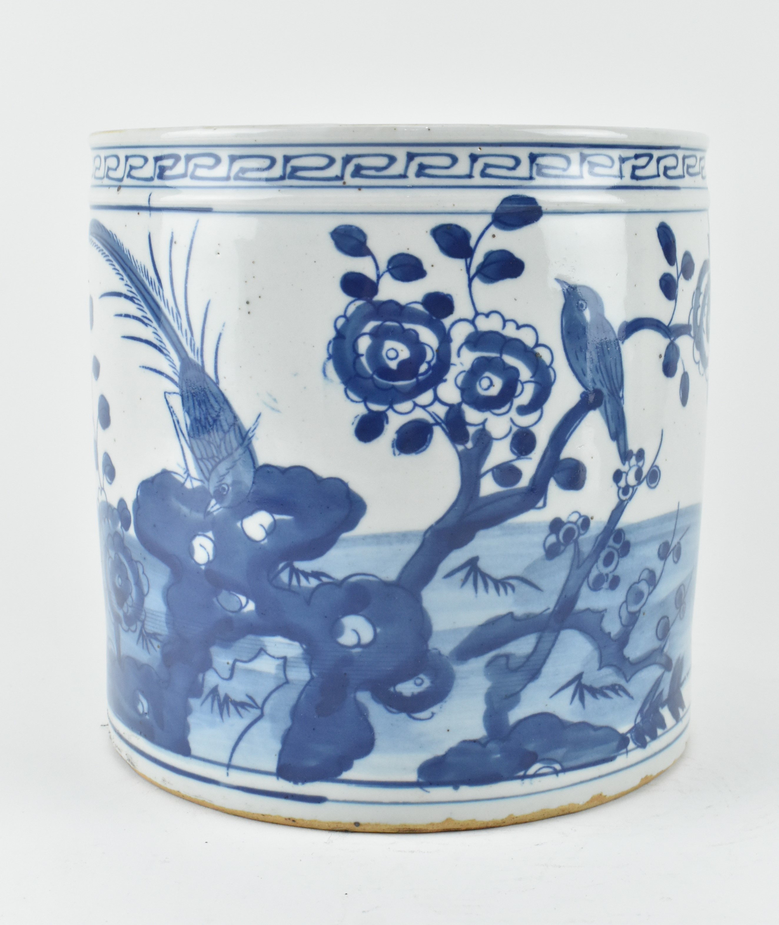 19TH CENTURY BLUE AND WHITE BRUSH POT "BI TONG" 清 花鸟笔筒