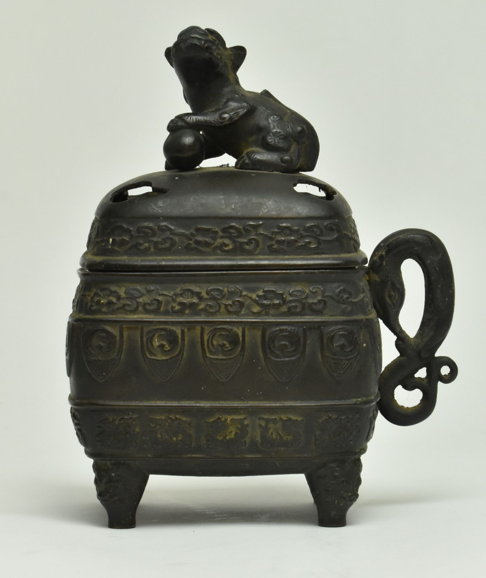 POSSIBLY MING OR LATER BRONZE CENSER COVER 铜香炉