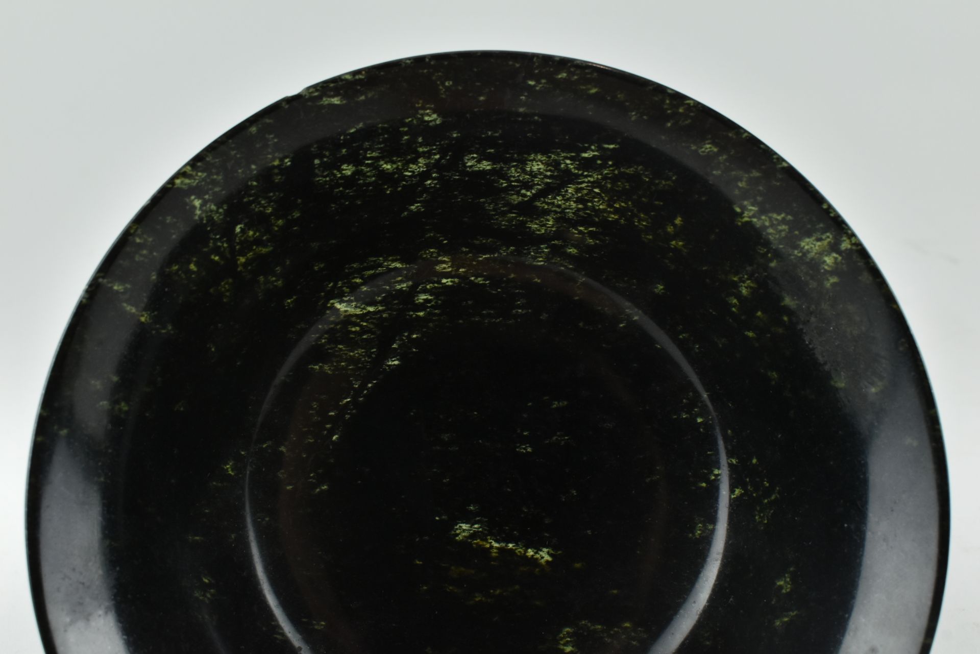 REPUBLIC PERIOD MOSS JADE BOWL 民国玉碗 - Bild 3 aus 6