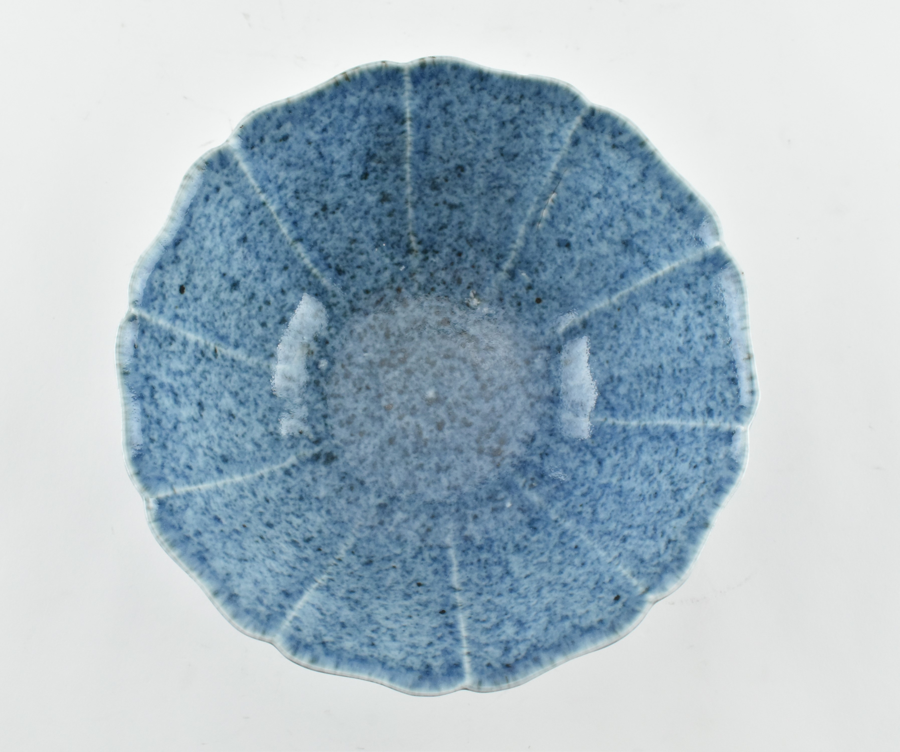 POWDER-BLUE LOTUS RIM STEM BOWL, MING MARKED 宣德款 莲花高脚杯 - Image 6 of 8