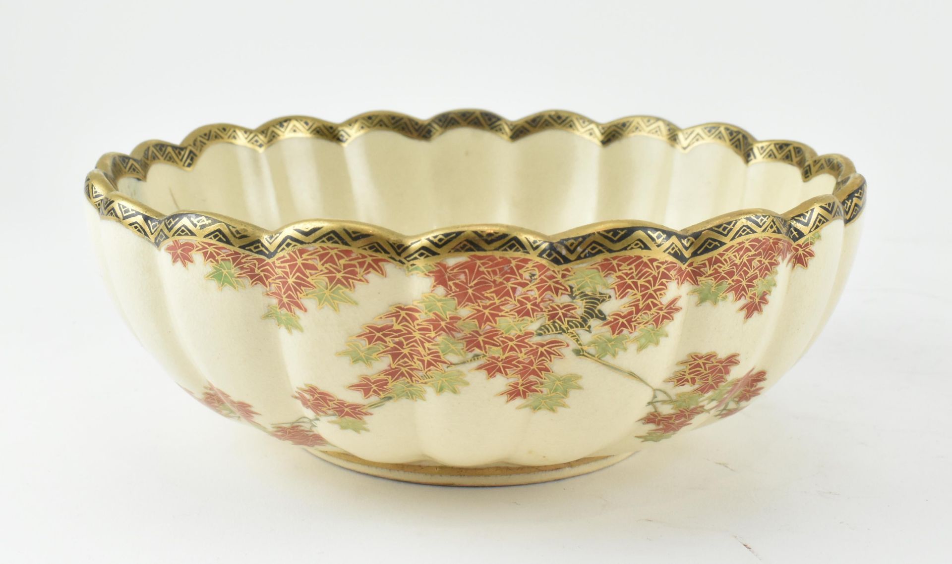 TWO JAPANESE SATSUMA BOWLS 日本萨摩碗两只 - Bild 2 aus 10