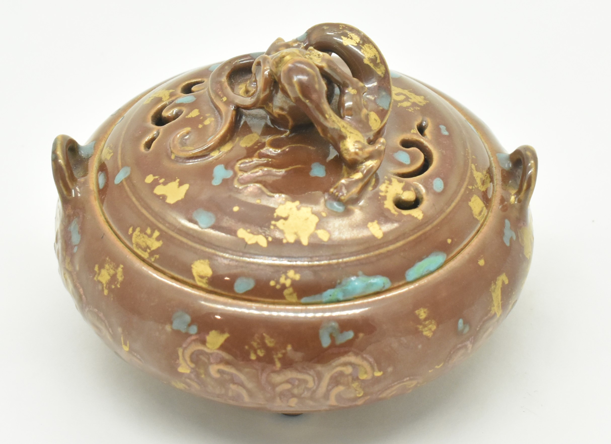 QIANLONG CERAMIC BRONZE GLAZED TRIPOD CENSER 乾隆款仿古铜釉熏炉 - Image 2 of 6