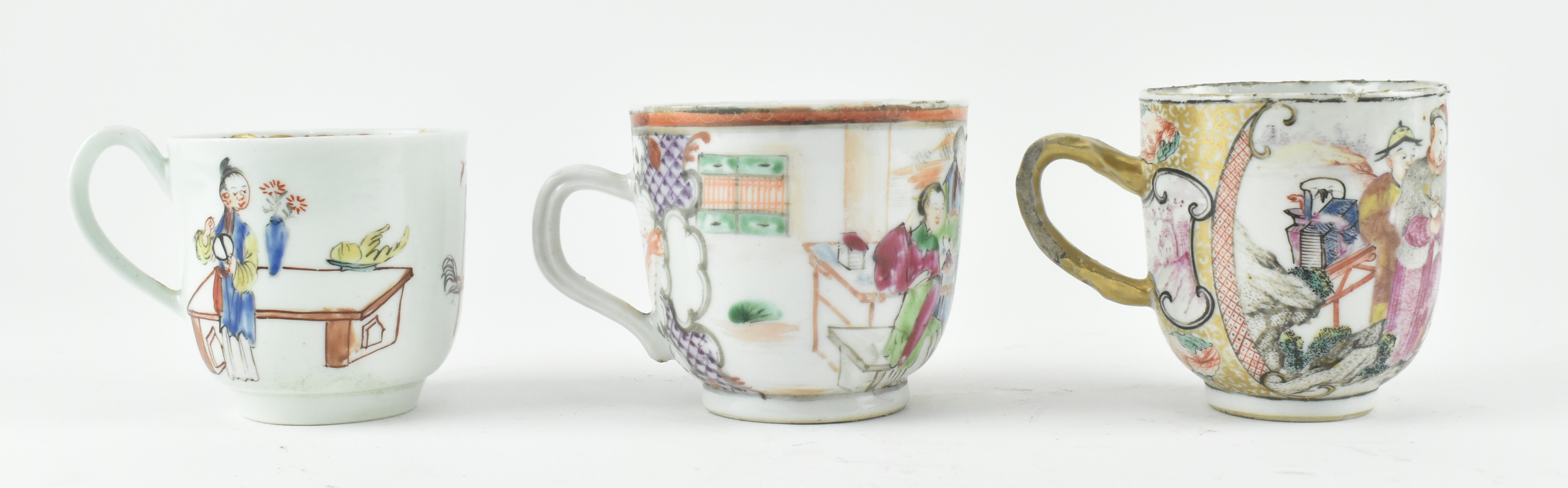 GROUP OF THREE FAMILLE ROSE FIGURINE CUPS 清及以后 粉彩人物杯 - Image 2 of 5