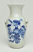 SWATOW WARE CRACKLED BLUE AND WHITE VASE 漳州窑青花博古花瓶