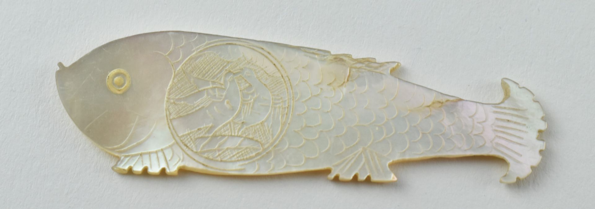 QING DYNASTY MOTHER OF PEARL GAMING TOKENS 清十三行贝母筹码 - Bild 10 aus 11