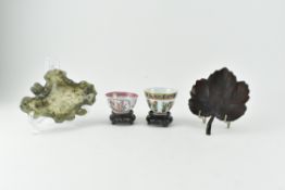 COLLECTION OF FOUR CHINESE EXPORT CERAMICS AND DISHES