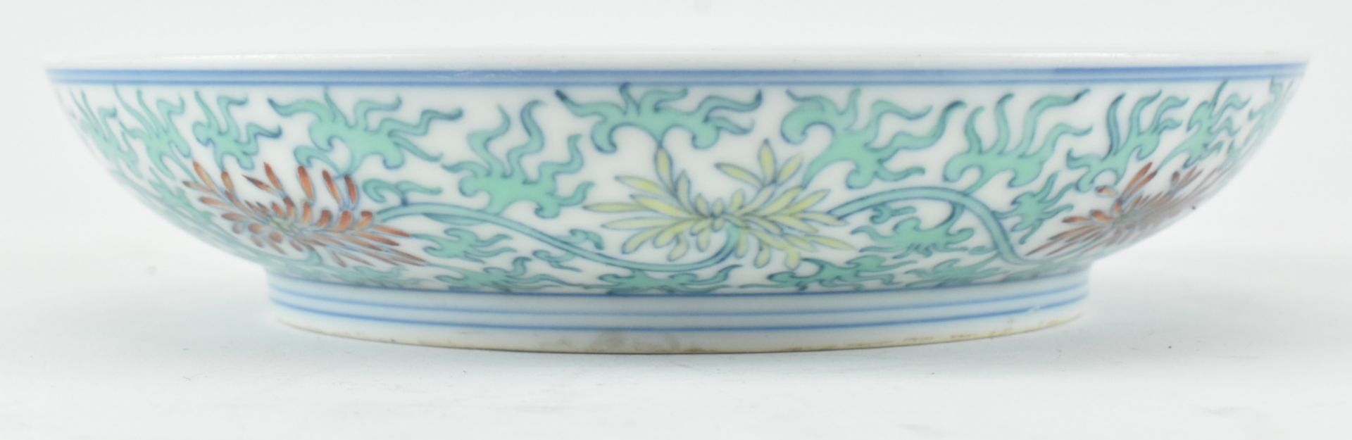 DOUCAI CHRYSANTHEMUM PLATE, YONGHZHEN MARKED - Bild 5 aus 7