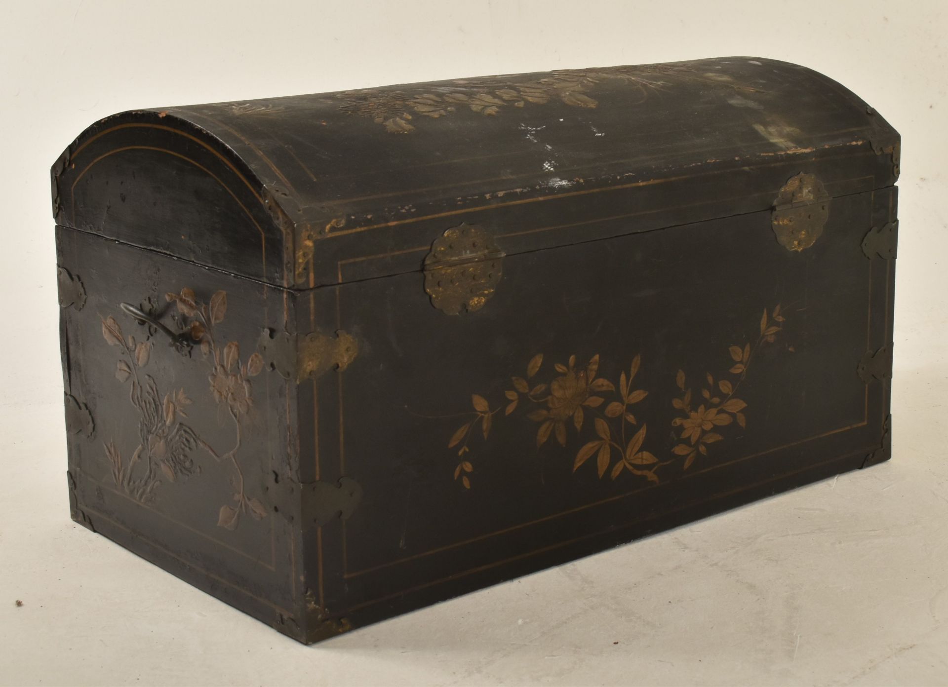 QING DYNASTY WOODEN LACQUERED STORAGE CHEST 清 富贵木宝箱 - Image 10 of 10