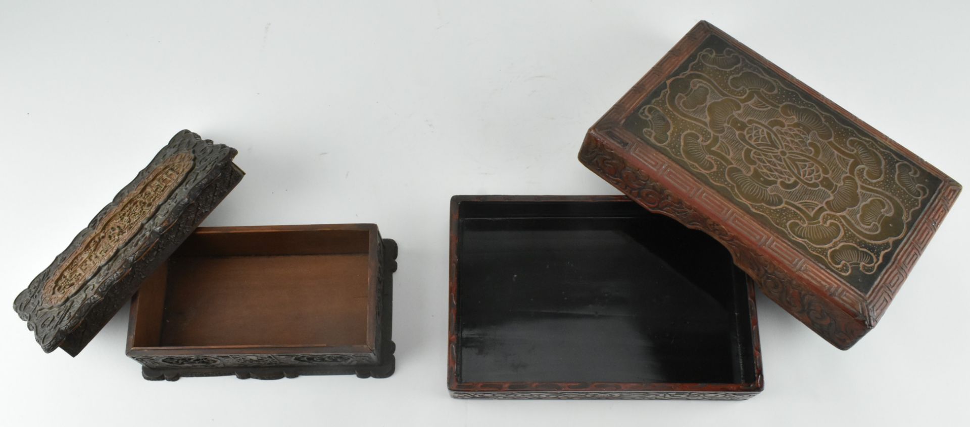 TWO CHINESE HARDWOOD CARVED BOXES 雕刻木盒两个 - Image 4 of 6