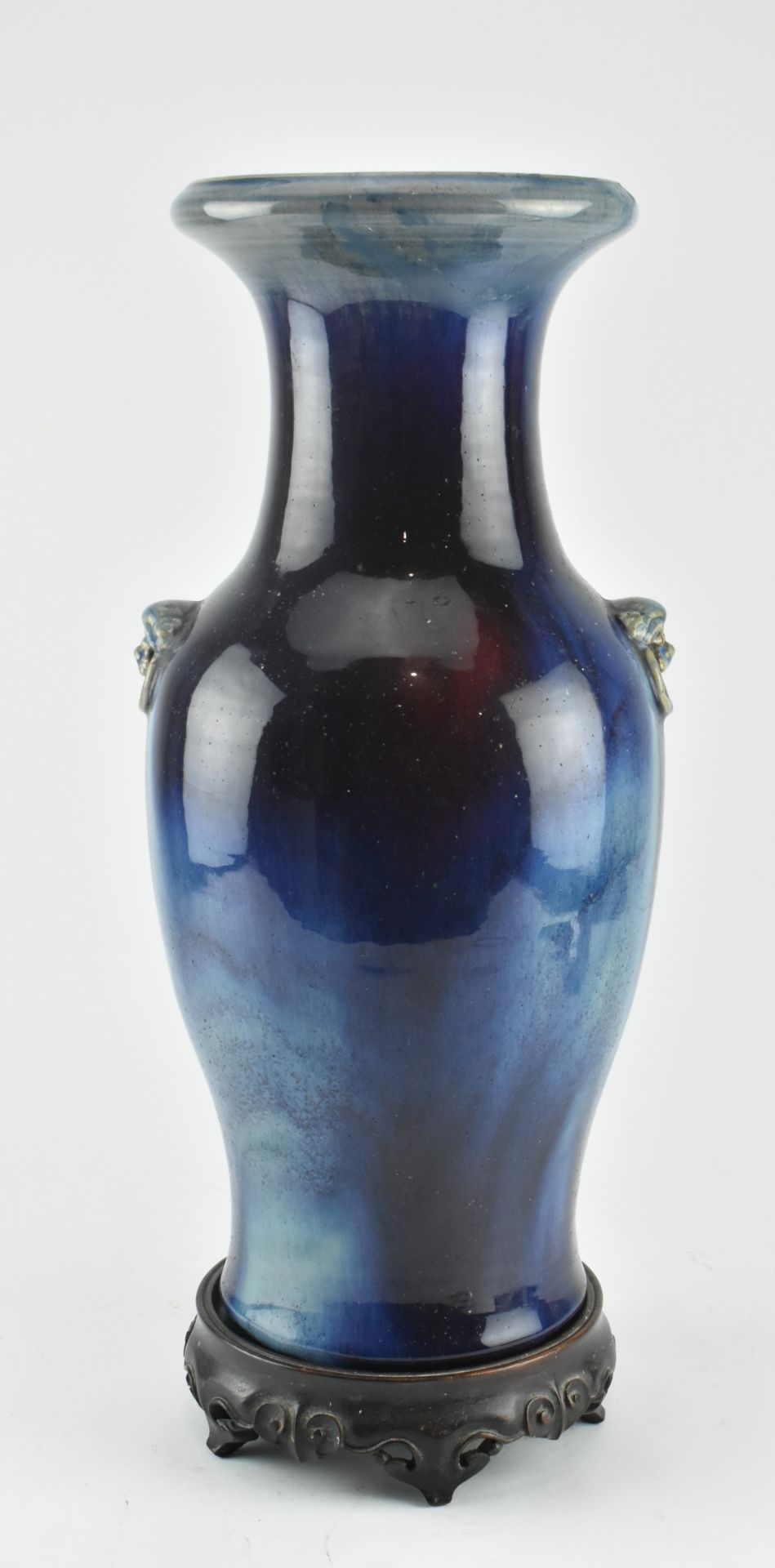 QING FLAMBE-GLAZED VASE 清 窑变釉凤尾瓶 - Bild 2 aus 9