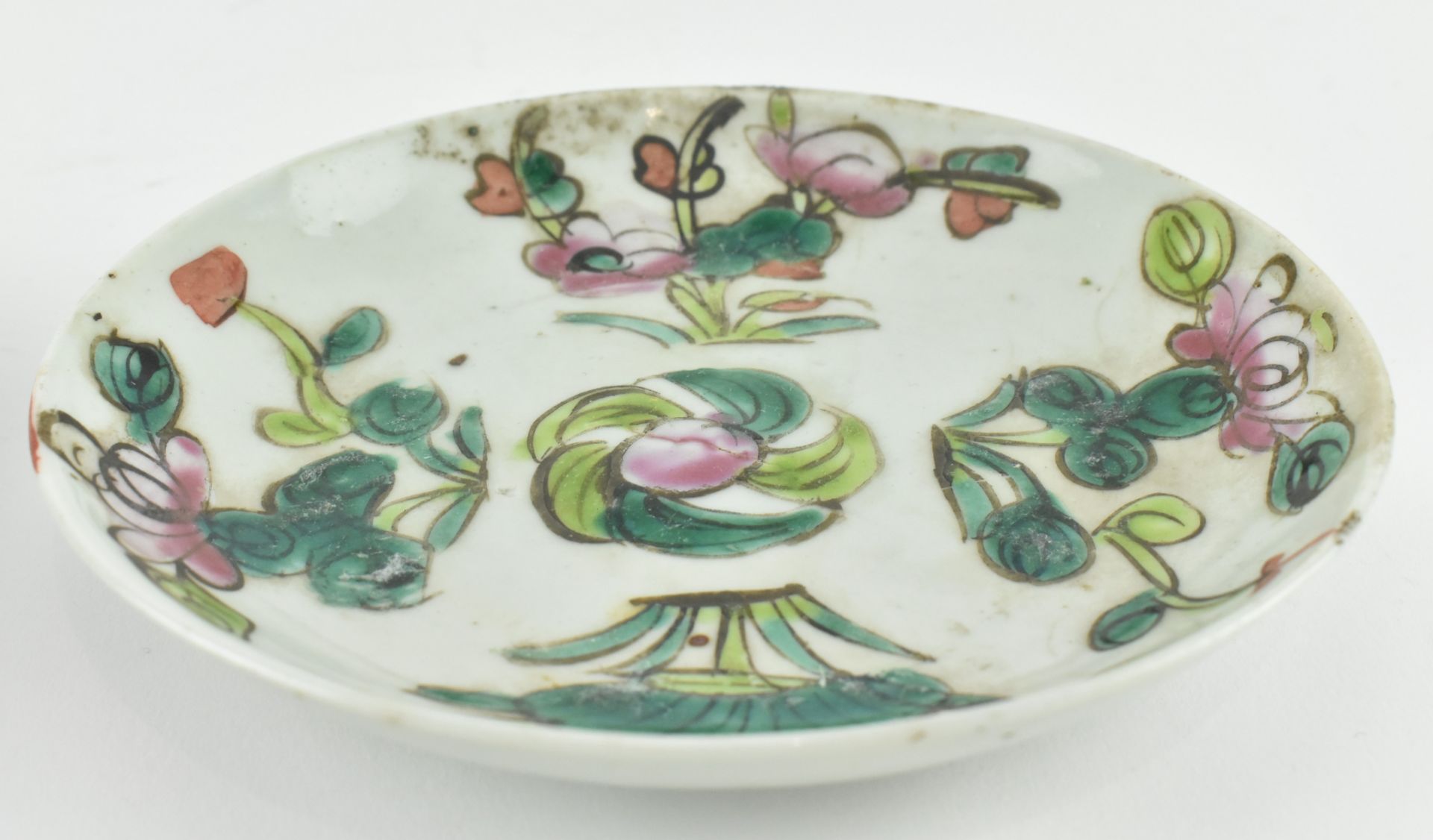 QING PERIOD SIX FAMILLE ROSE DISHES & A YIXING ZISHA TEAPOT - Image 3 of 9